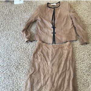 Elegant Tan Women's Skirt Set vintage 16 modern 6